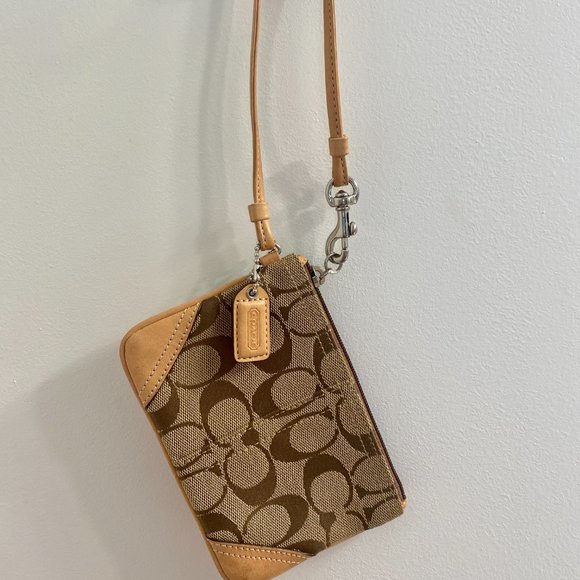 Coach 2000s Logo Wrislet - Picture 1 of 3
